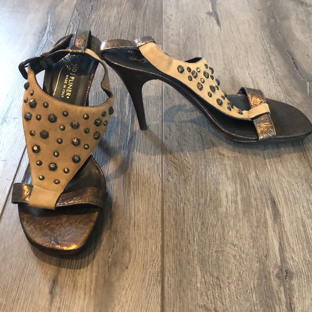 NWOB Donald J Pliner heels
